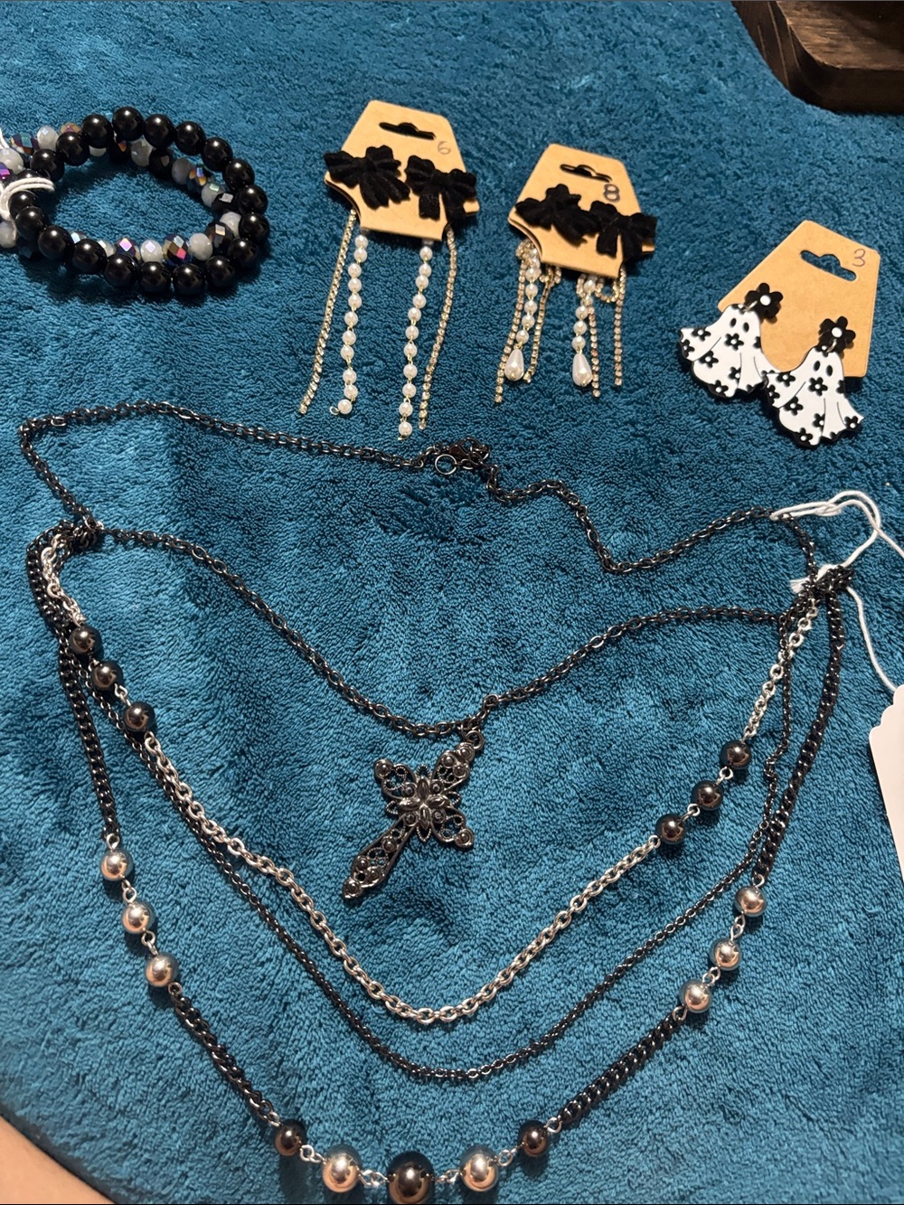 Black jewelry bundle